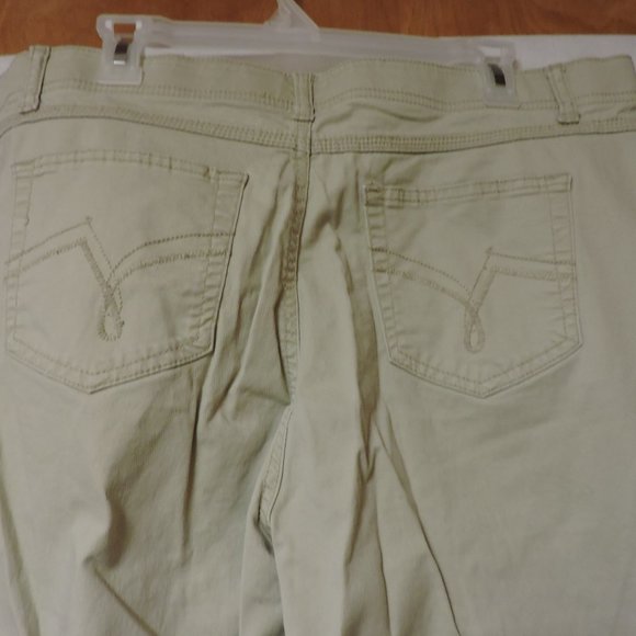 JUST MY SIZE women's capris  20W  khaki - Picture 5 of 10